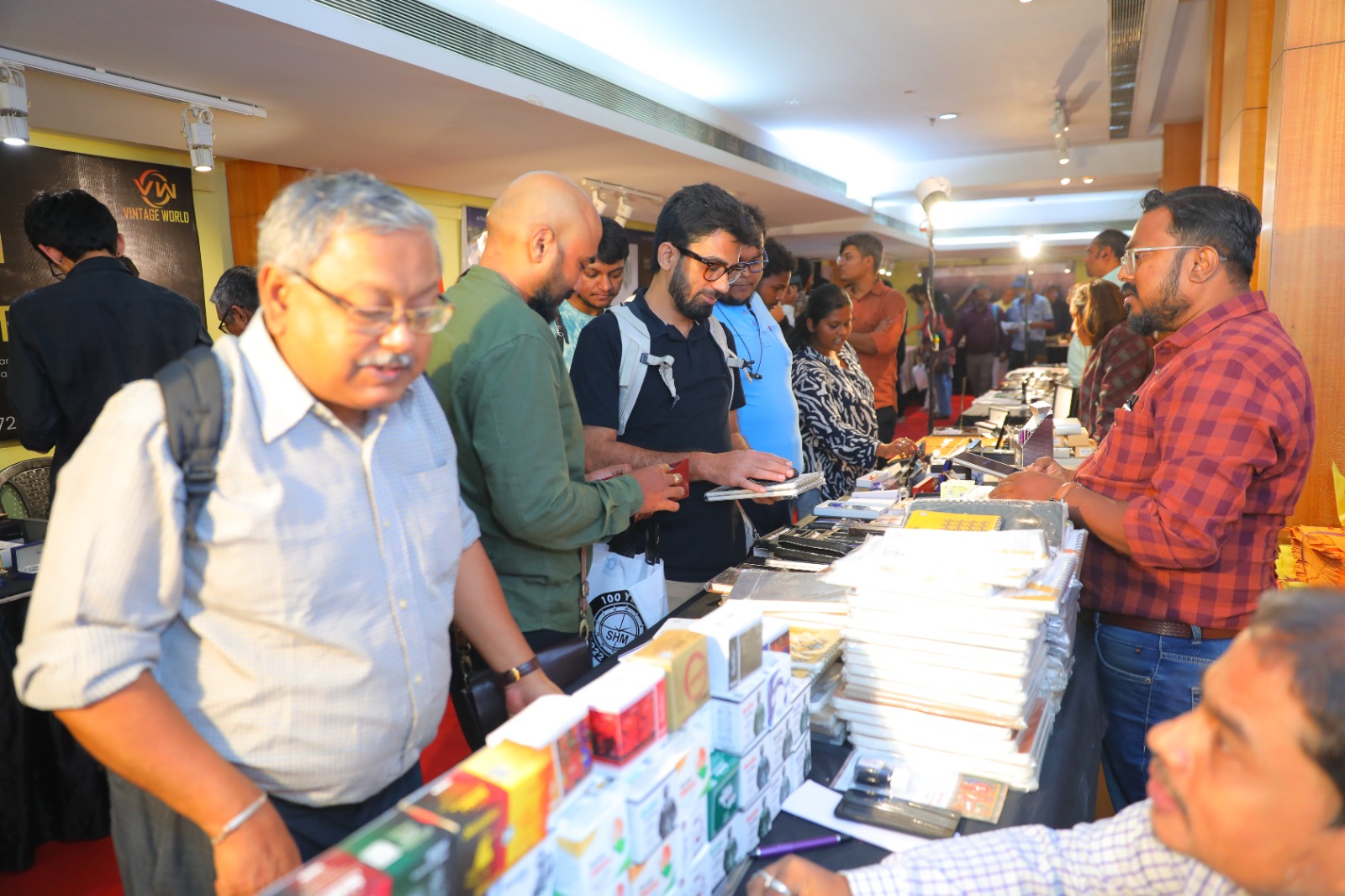 Pen Utsav gallery - fountain pens, ink, and collectors 7