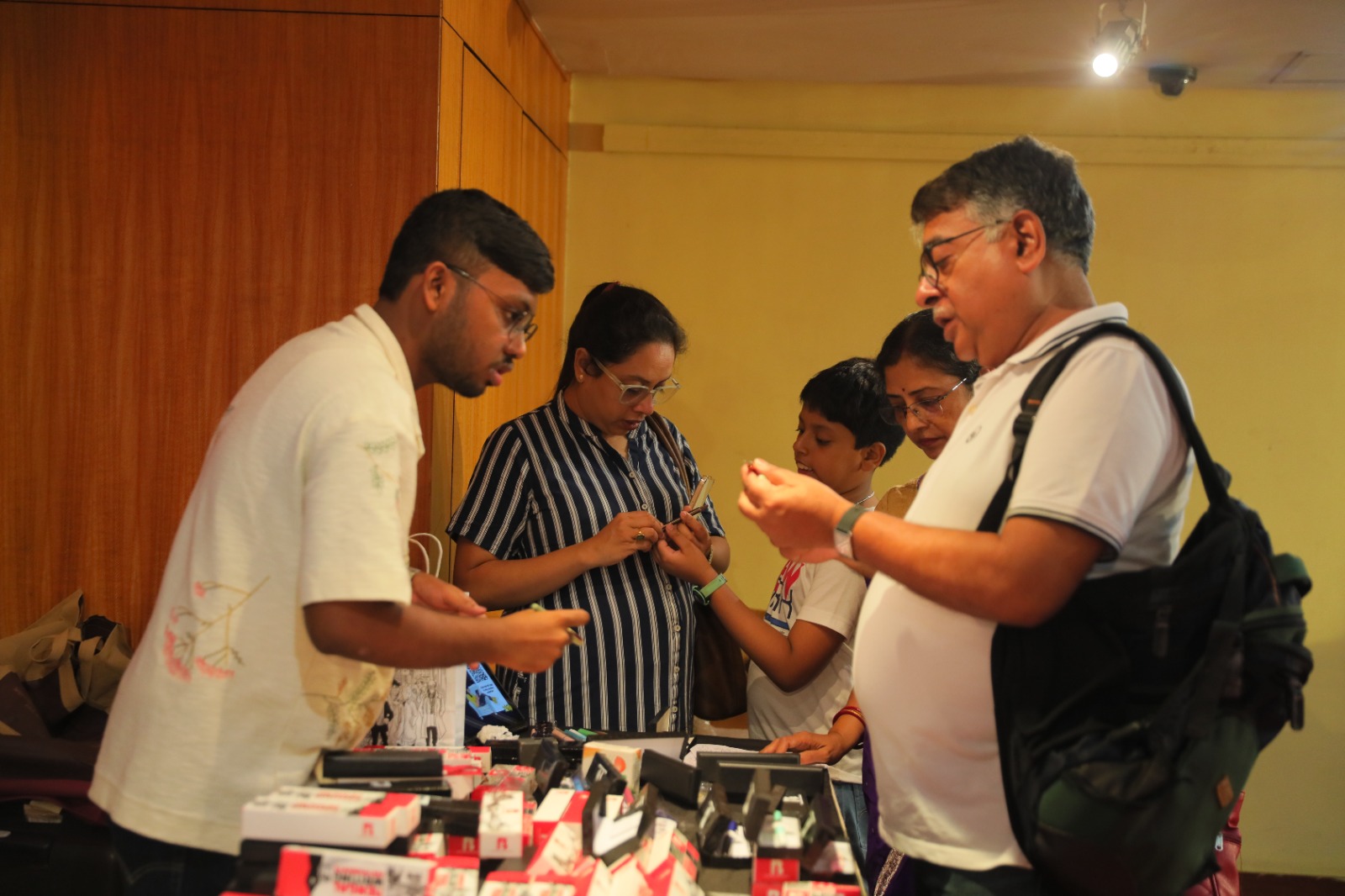 Pen Utsav gallery - fountain pens, ink, and collectors 18