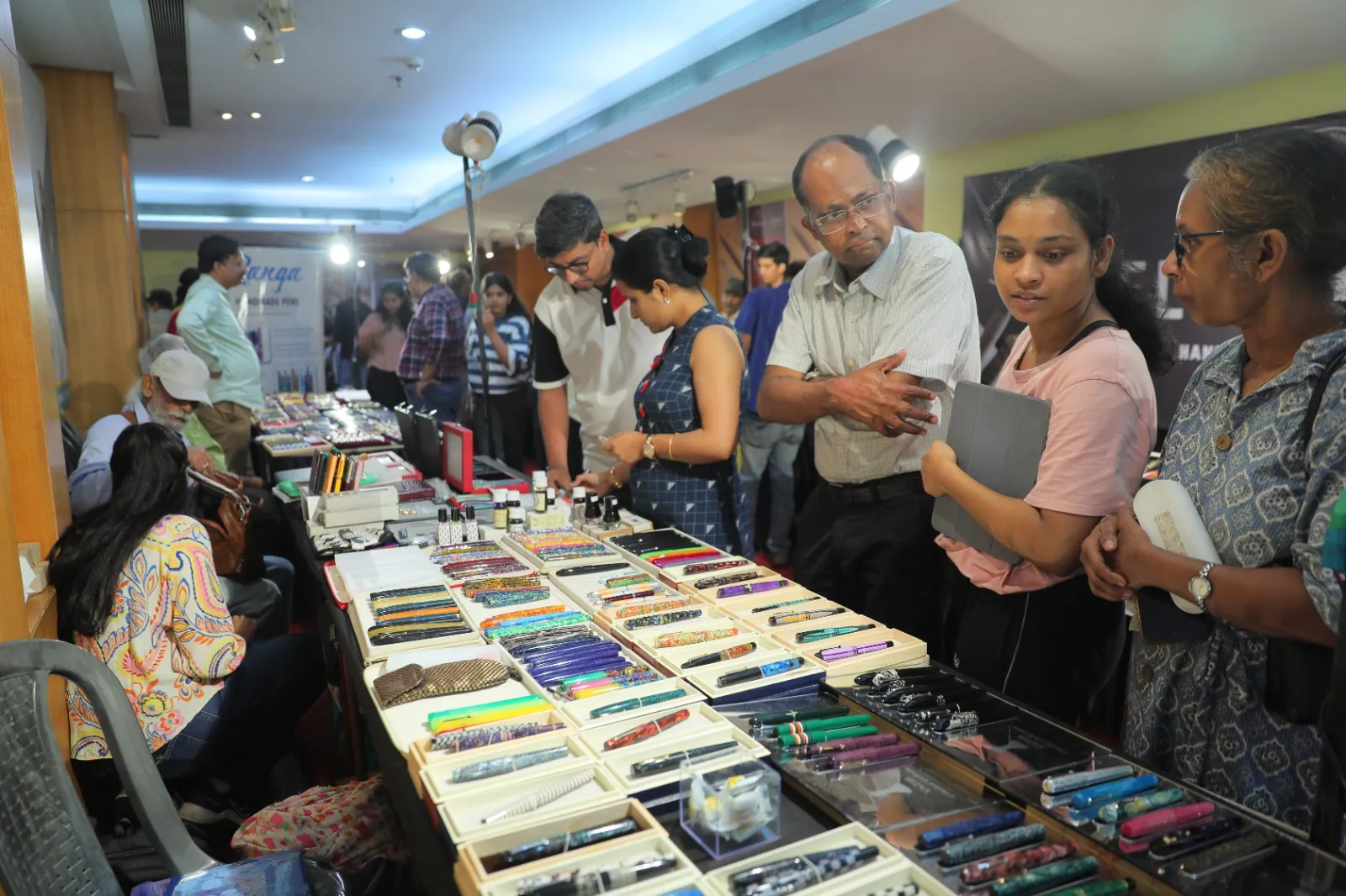 Pen Utsav gallery - fountain pens, ink, and collectors 18